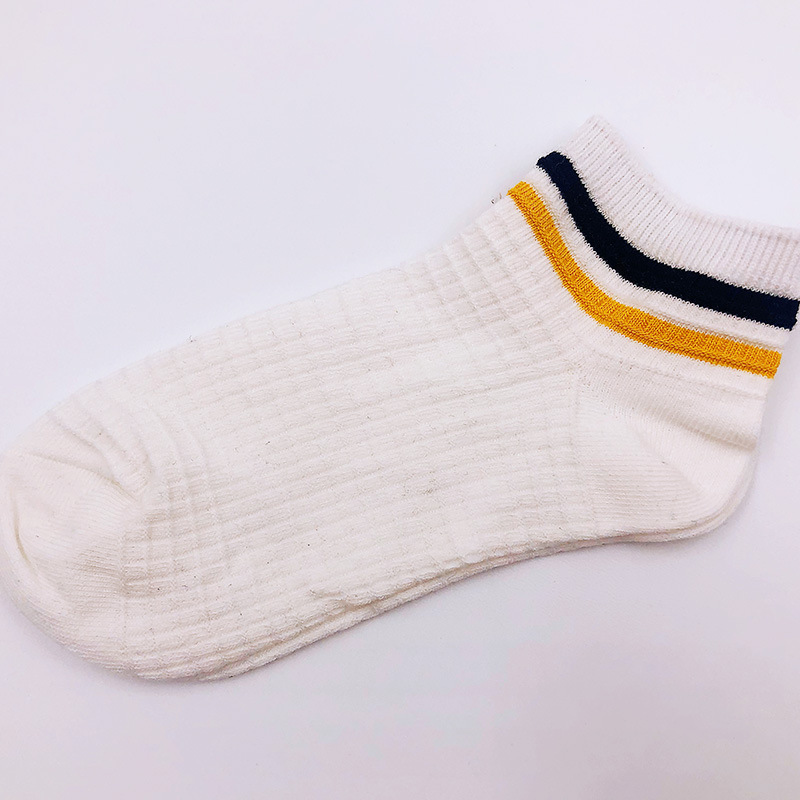 Leverage Socks In Tube Socks Socks 2020 Spring And Summer Korean Male College Seasons Striped Socks Absorb Sweat Socks Models